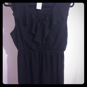 Black sleeveless dress